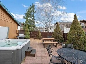 Outdoor dining - Cozy Bavarian Getaway ~ 5-Star Location ~ Hot Tub! (Leavenworth)