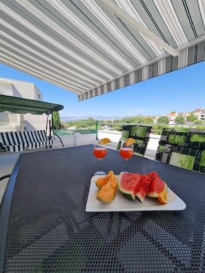 Outdoor dining - Luxury apartment Ani II  - Two Bedroom Apartment with Terrace (Sutivan)