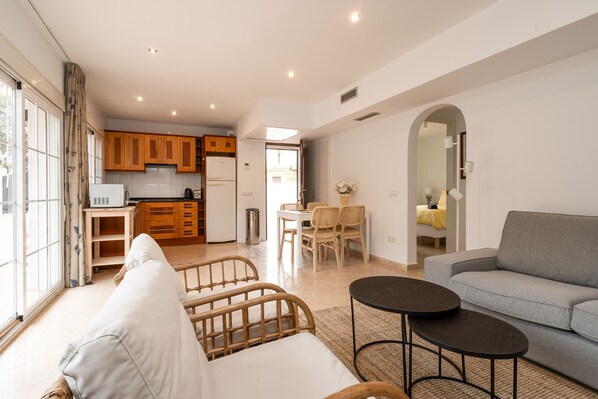 Televisie en een open haard