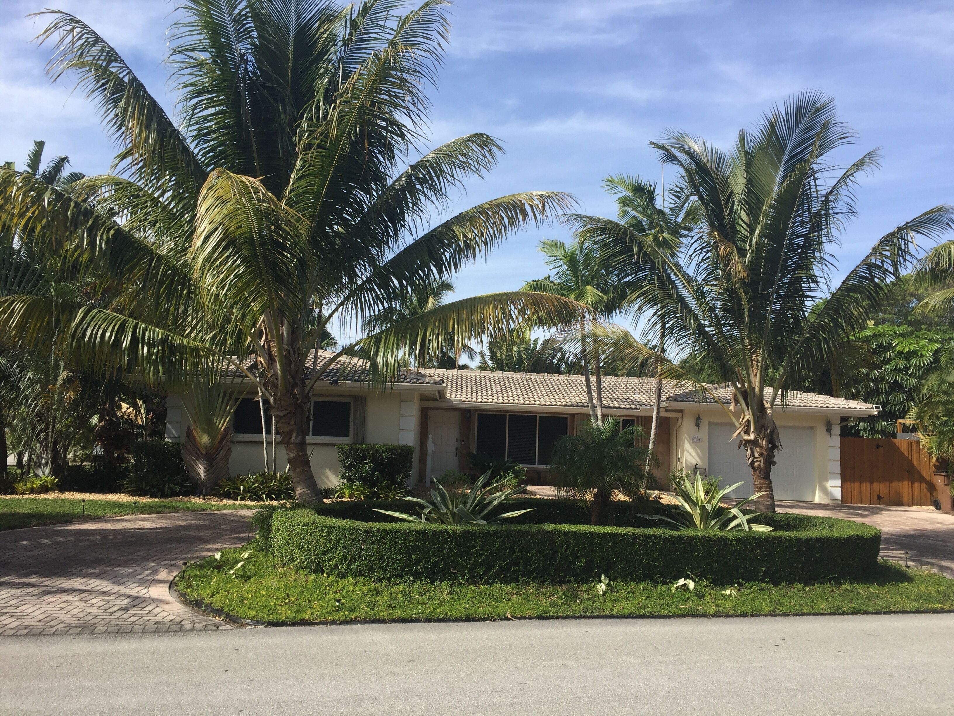 Fantastic Value, Close to Everything in Deerfield Beach, Florida