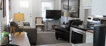 Green Pond Landing Cozy Cottage. Boat parking, Pet Permitted