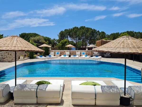 Seasonal outdoor pool - Adil butik otel (Didim)