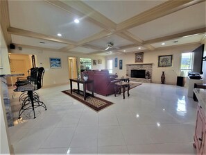 Interior - This property is no longer available (Deerfield Beach)
