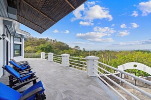 Terrace/patio - Villa Pura Vida - All Inclusive Options (Playa Ocotal)