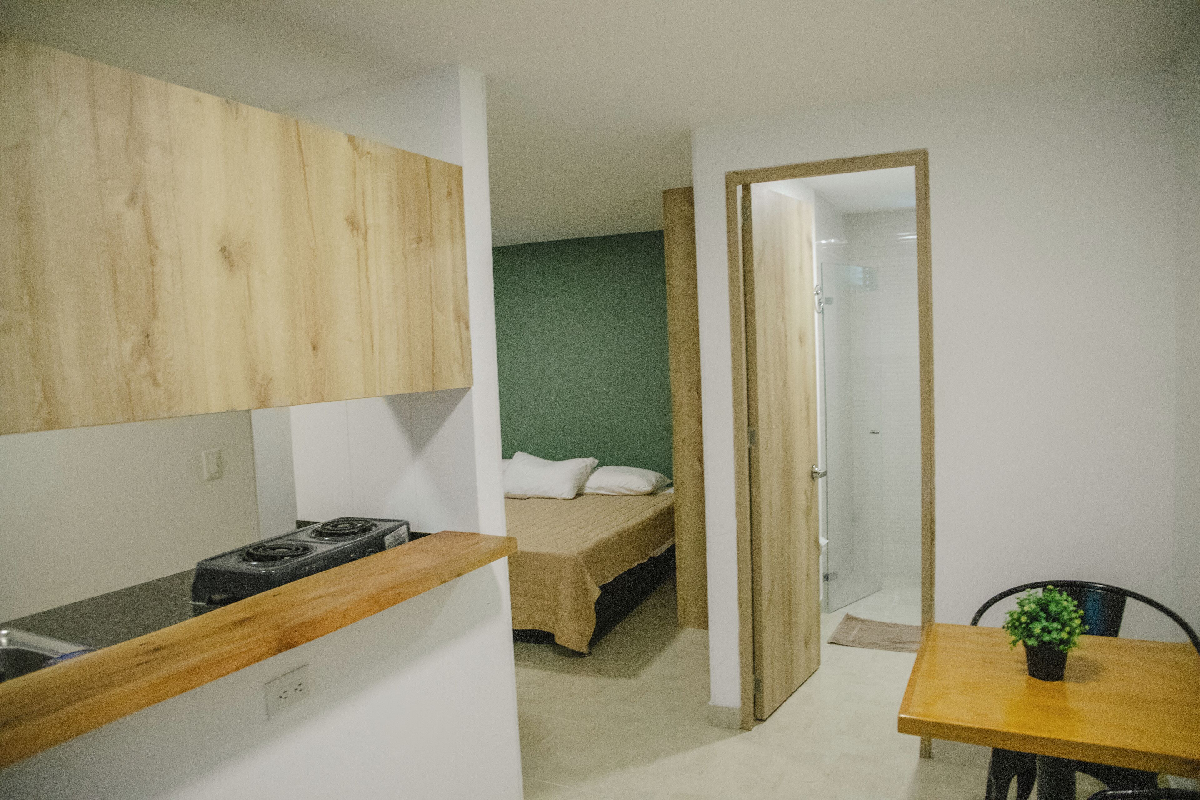 Individually furnished, desk, free WiFi, bed sheets