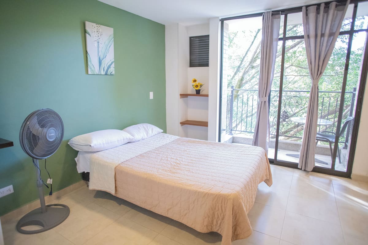 Deluxe Loft, Non Smoking, City View | 1 bedroom, individually furnished, desk, free WiFi