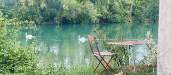 Riverside monastery: 1 bedroom appt, garden. Champagne region, 100km from Paris