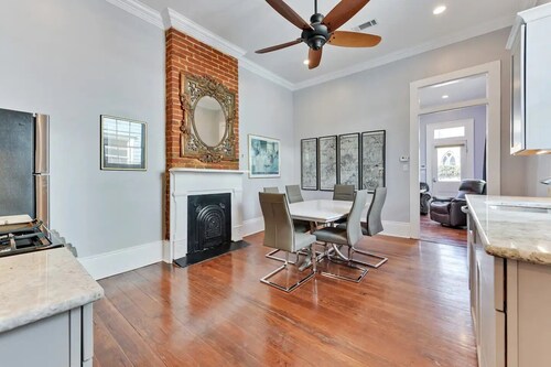 Gorgeous Historic New Orleans Cottage

