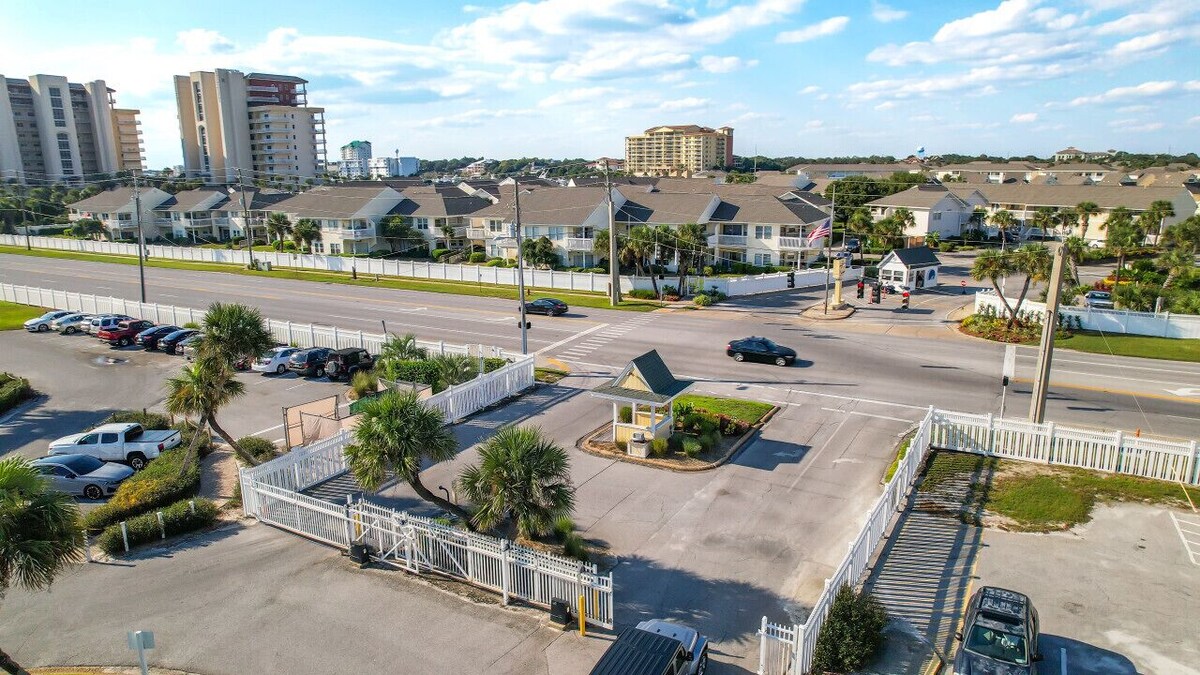Photo 37 of Sandpiper Cove 2 Bedroom Canal Front Bring Your Boat! Park Your Trailer Under the Unit!