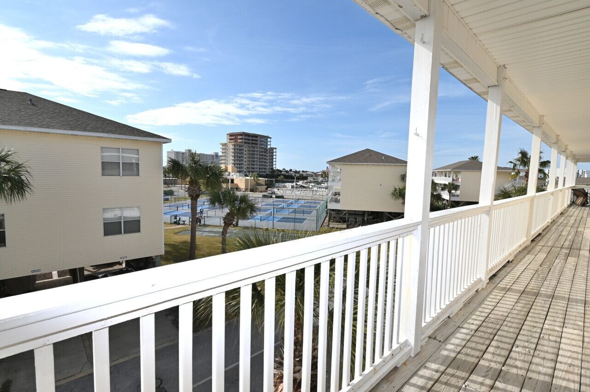 Photo 3 of Sandpiper Cove 2 Bedroom Canal Front Bring Your Boat! Park Your Trailer Under the Unit!