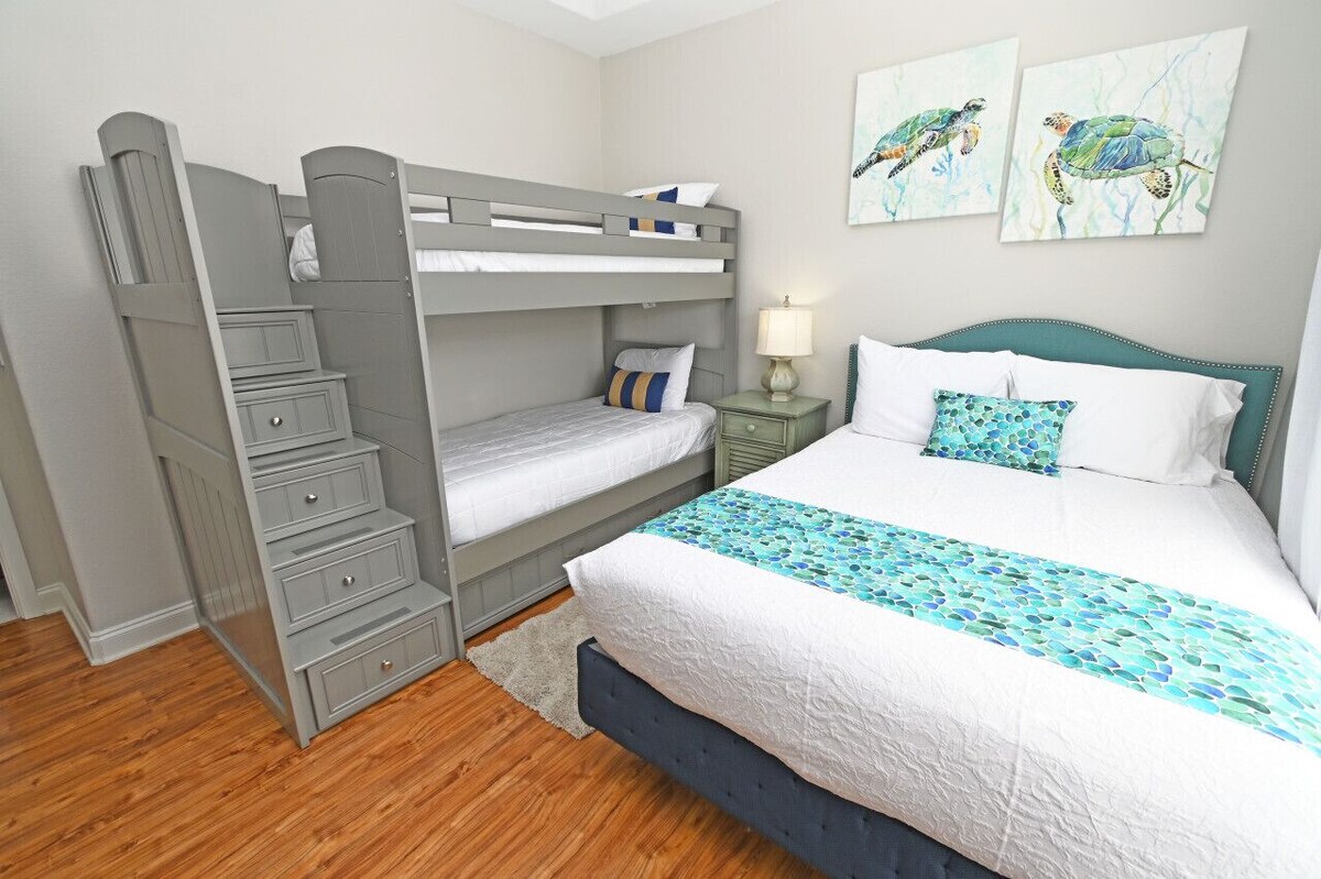 Photo 16 of Sandpiper Cove 2 Bedroom Canal Front Bring Your Boat! Park Your Trailer Under the Unit!