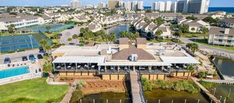 Sandpiper Cove 2 Bedroom Canal Front Bring Your Boat! Park Your Trailer Under the Unit!
