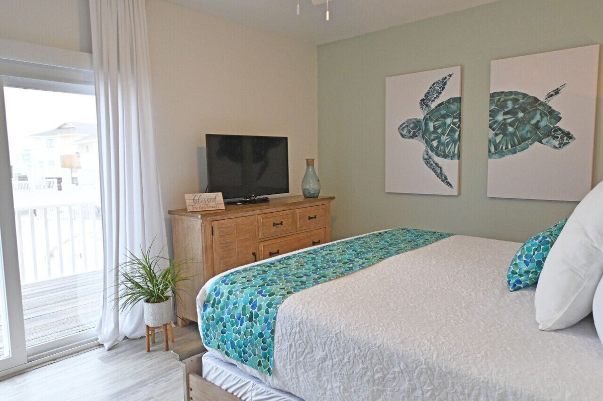 Photo 14 of Your Perfect Beach Getaway With Private Beach Access Pet Friendly
