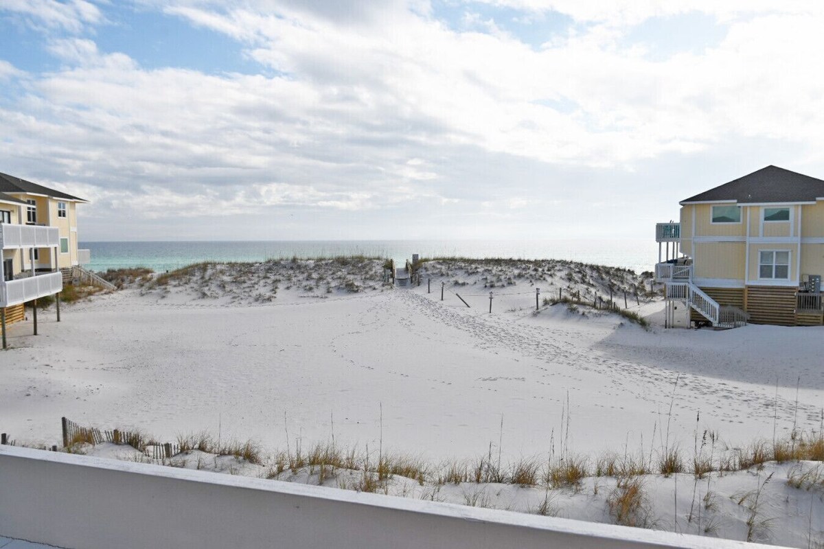 Photo 21 of Your Perfect Beach Getaway With Private Beach Access Pet Friendly