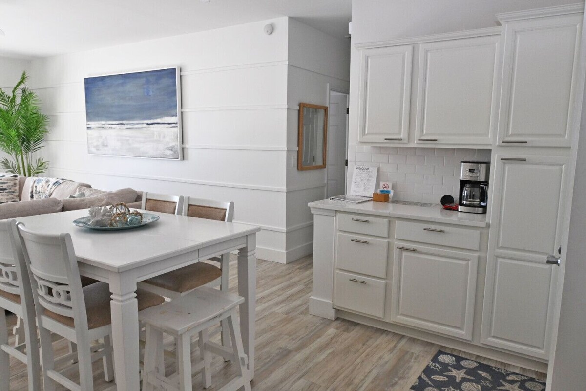 Photo 5 of Your Perfect Beach Getaway With Private Beach Access Pet Friendly