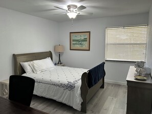 2 bedrooms, desk, free WiFi, bed sheets - Gorgeous Condo in Historic St Augustine FL, close to Beaches, Shops and Pools. (St. Augustine)