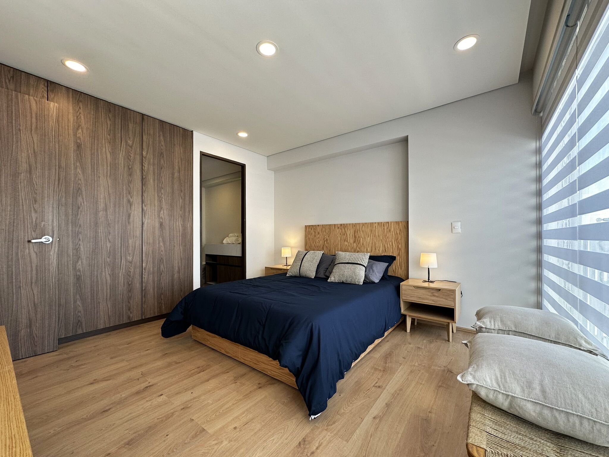 1 dormitorio, tabla de planchar con plancha, wifi gratis y ropa de cama