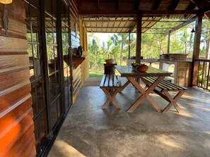 Outdoor dining - Cabaña Doña Luchy (Santiago de los Caballeros)