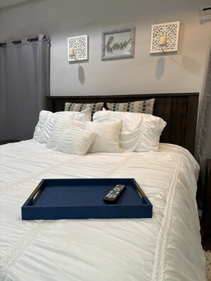 3 bedrooms, iron/ironing board, WiFi, bed sheets - Main House Listing 3BD/2BA

 (Edinburg)