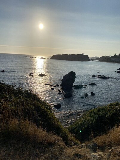 The Big Waves Beach House. Perfect for Big families! Game Room!