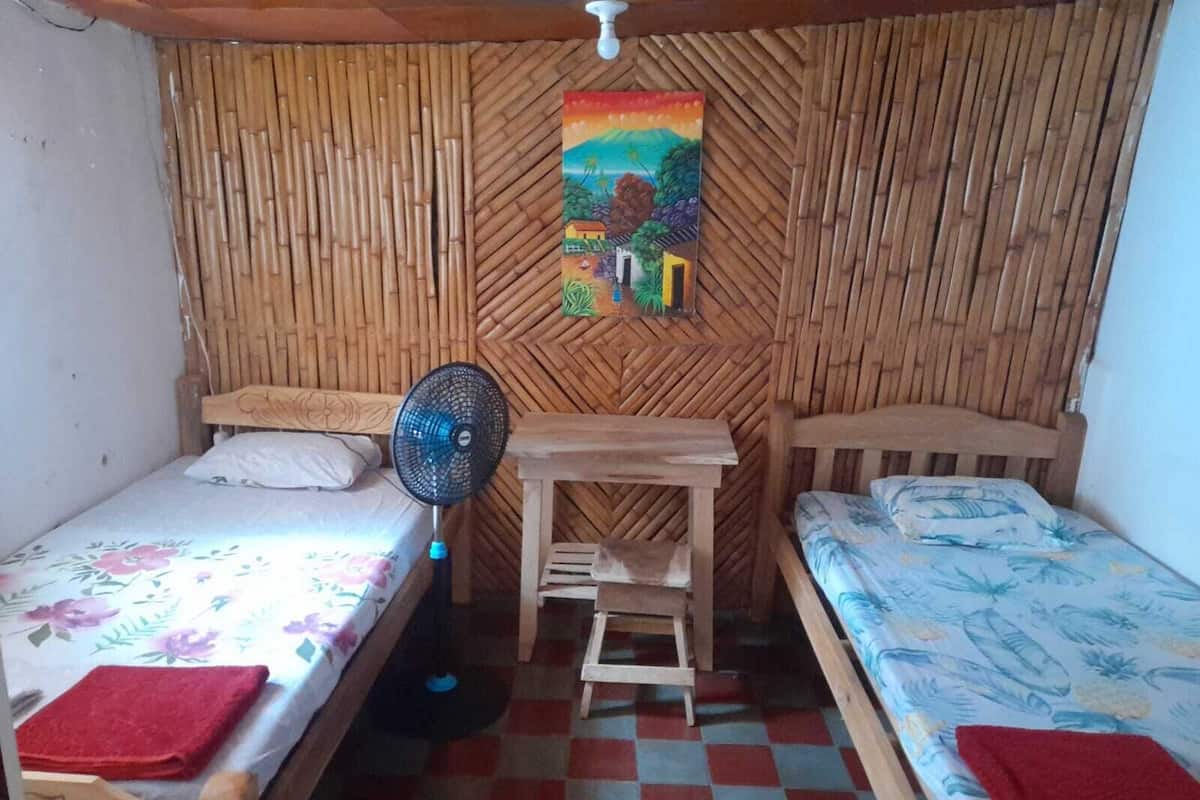 Phòng 2 giường đơn Tiêu chuẩn, 2 giường đơn | Chăn bông, trang bị nội thất với thiết kế riêng biệt