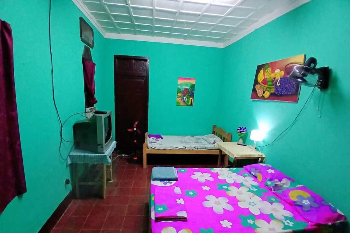 Down duvets, individually furnished, laptop workspace