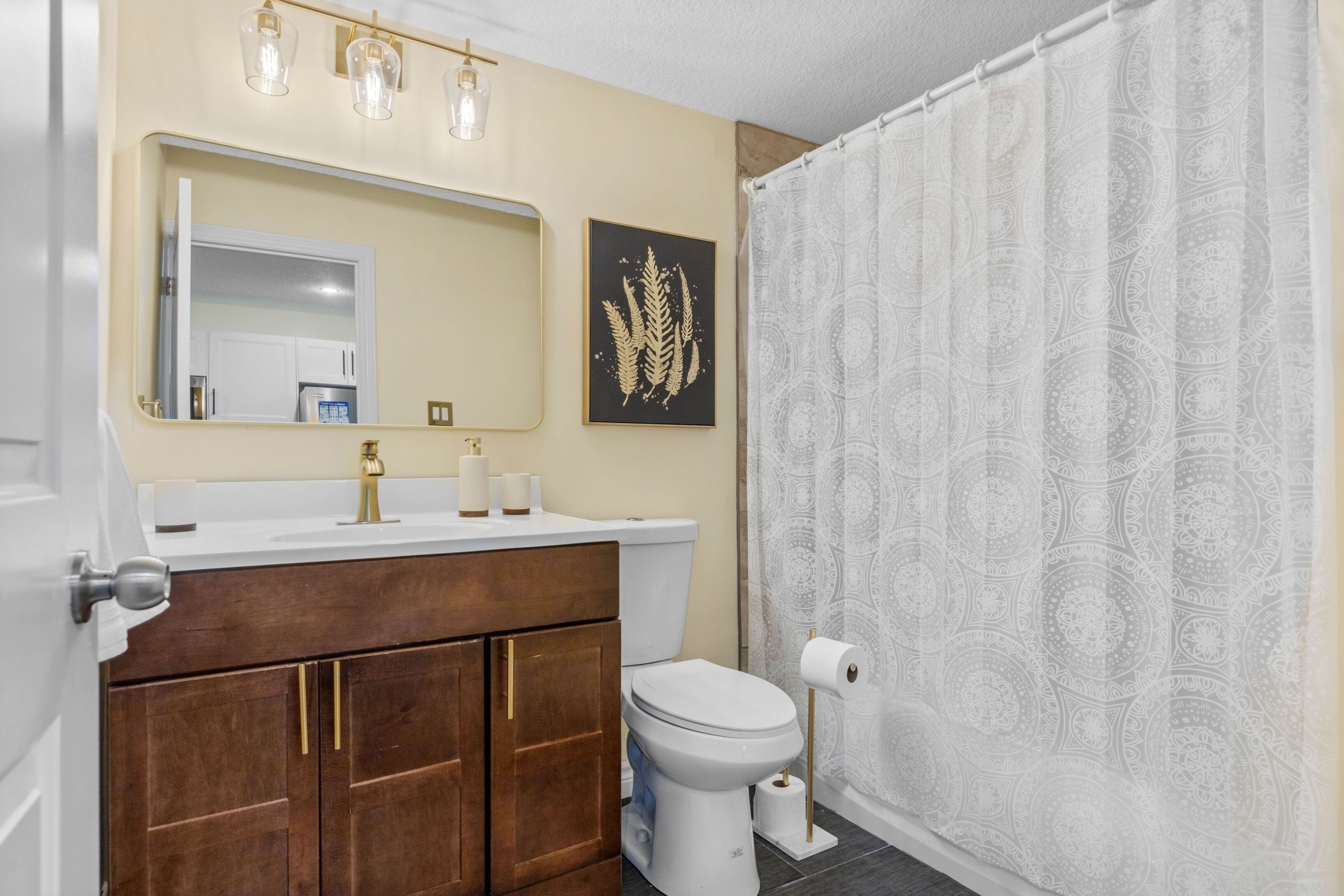 Hårføner, håndklær, såpe og sjampo