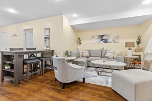 Smart-TV, bøker og PC-skjermer