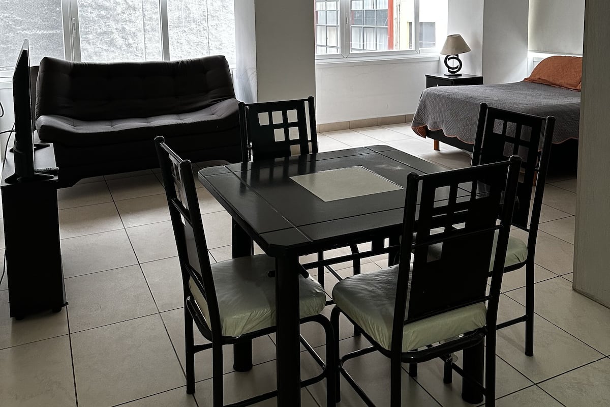Appartement exécutif | 1 chambre, literie de qualité, décor unique, ameublement unique
