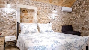 2 quartos, ferros/tábuas de passar roupa, Wi-Fi de cortesia
