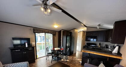 Beautiful Cottage (230) in Vineyards of Niagara On The Lake