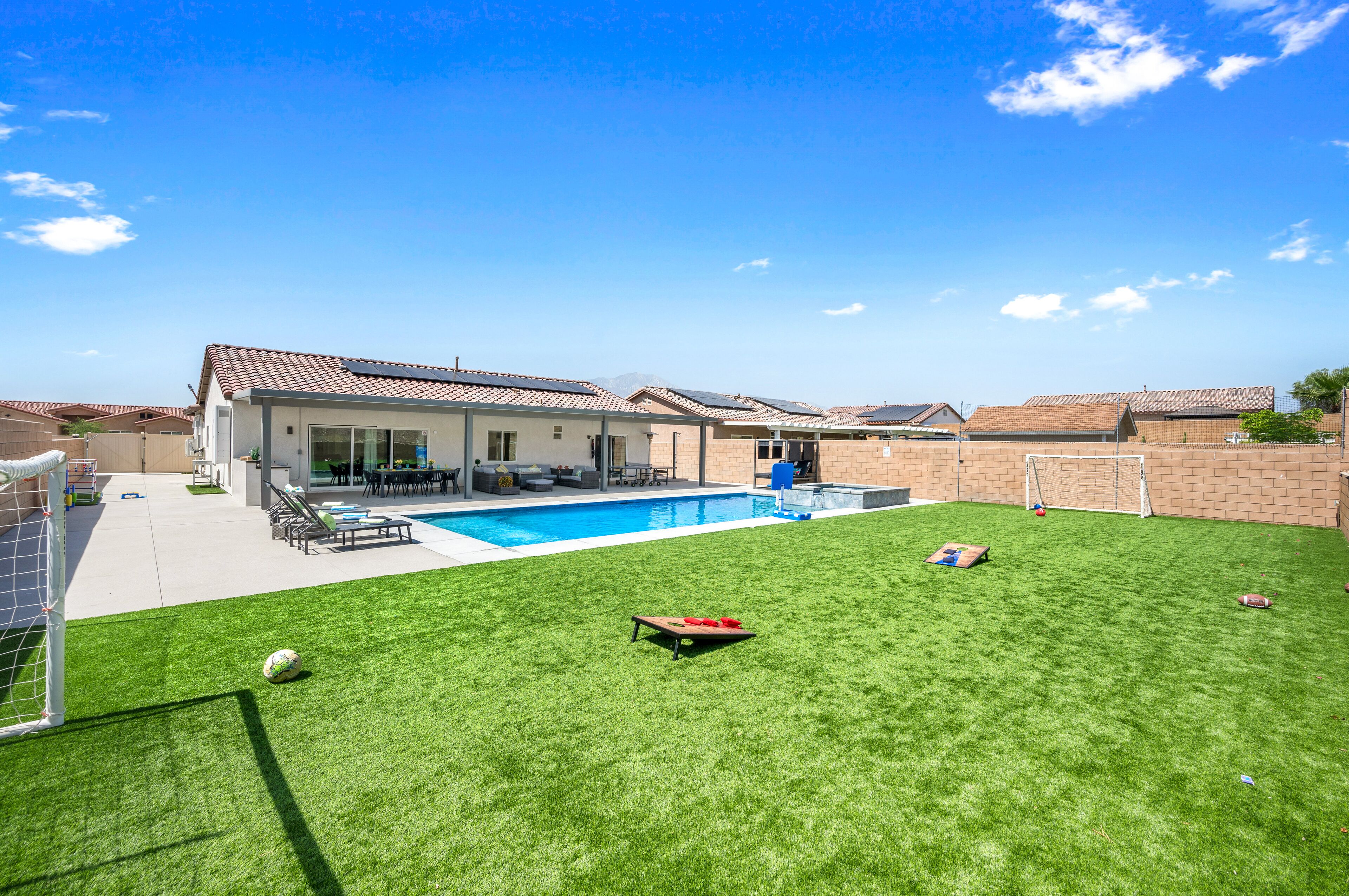 Udendørs pool, opvarmet pool