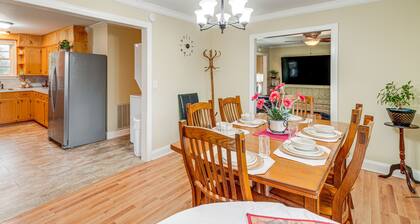 Charming Milton Home w/ Porch - 5 Mi to VIR!