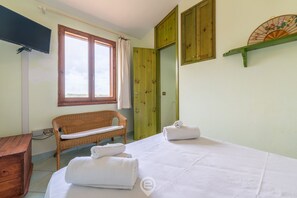 3 dormitorios, tabla de planchar con plancha, wifi y ropa de cama