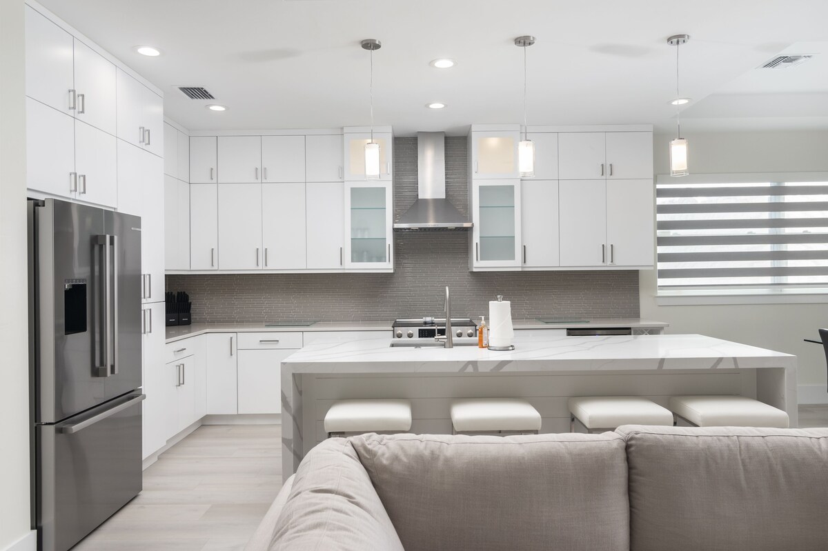 Photo 5 of NEW Arcade/Gameroom! Fine Luxury Home, Heated Pool/Spa, FREE Bikes, Near Beach