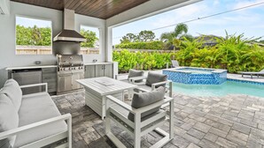 Unclassified image, 4 of 70, button - Finest Luxury Home, Heated Pool/Spa, Gameroom, FREE Bikes, Close to the Beach (Naples)