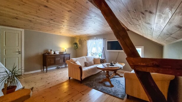 Unclassified image, 1 of 22, button - Beautiful home in Vedum with kitchen (Vedum)