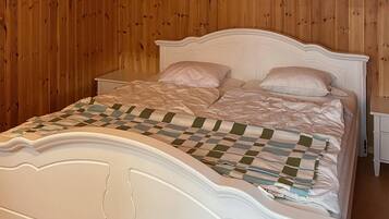 2 bedrooms, free WiFi