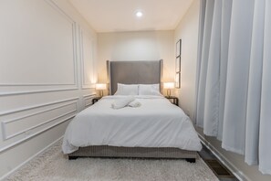 4 bedrooms, WiFi, bed sheets