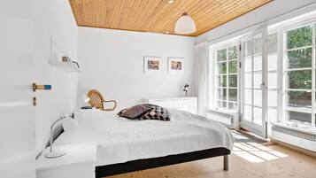 2 habitaciones, cuna de viaje y wifi gratis