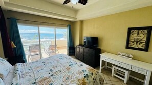 2 soverom, skrivebord, strykejern/-brett og wi-fi