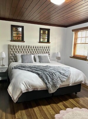 4 quartos, Wi-Fi, roupa de cama