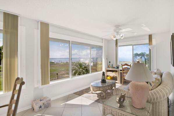 TV - Southern Island Charm (Dauphin Island)