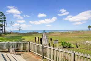 Property grounds - Southern Island Charm (Dauphin Island)