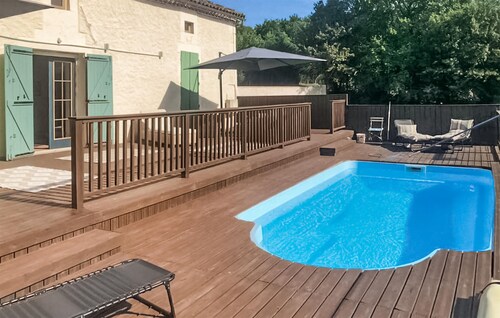 Beautiful home in Neuvic Sur L'isle