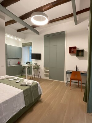 1 habitación, wifi y ropa de cama