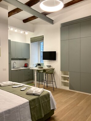 1 habitación, wifi y ropa de cama