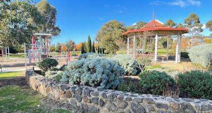 Sunbury on the Park - netflix, table tennis
