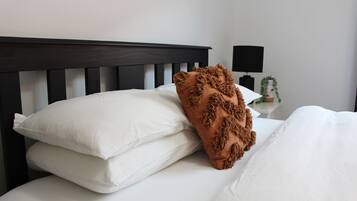 3 bedrooms, iron/ironing board, travel cot, free WiFi