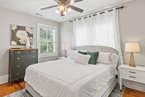 1 chambre, fer et planche à repasser, Wi-Fi, draps fournis